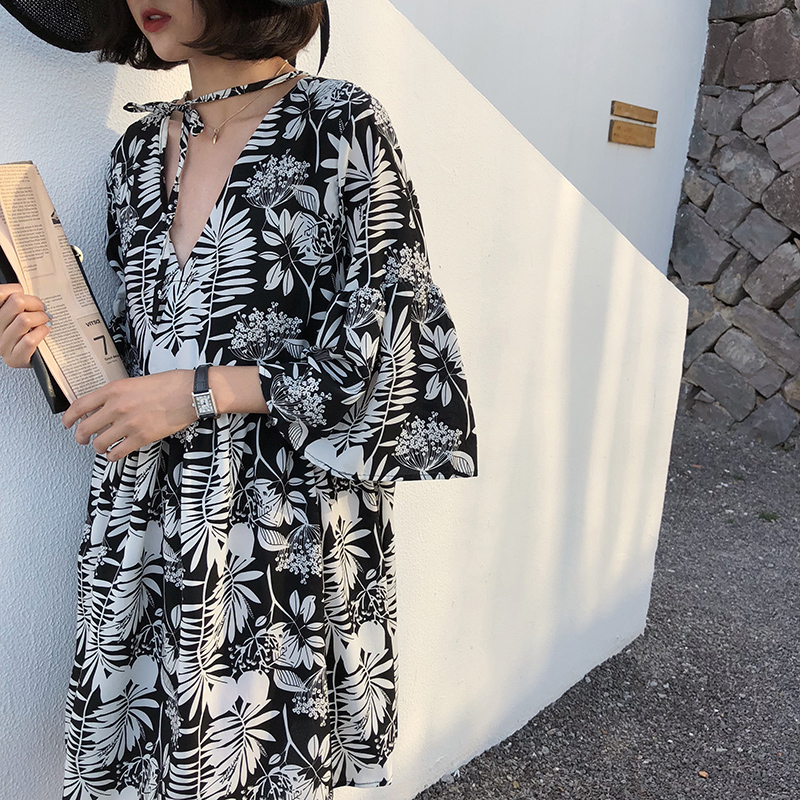 تنورة شاطئية لعطلة بالي، فستان - مراجعة Midi Skirt Floral وسعره