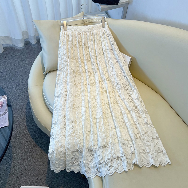 طقم نسائي من قطعتين بلون كريمي - مراجعة Midi Skirt Floral وسعره